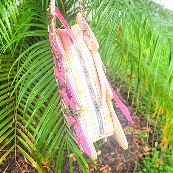 Betsey Johnson Christmas tree crossbody - Picture 5 of 17